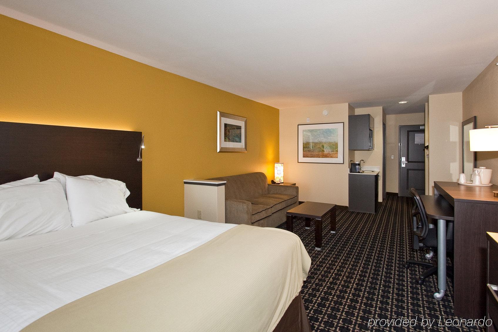 Holiday Inn Express Newton, An Ihg Hotel Exteriör bild
